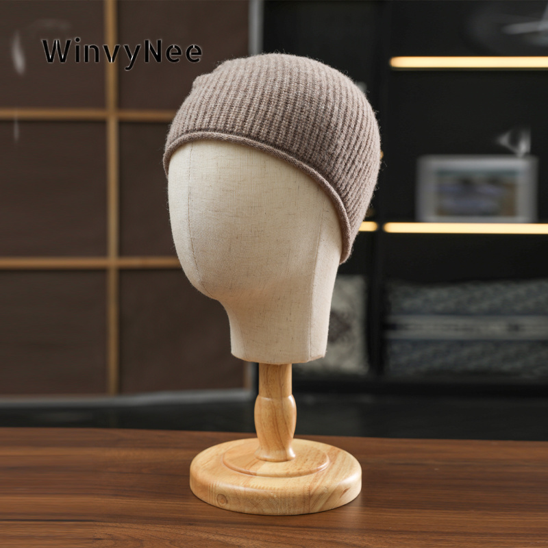 قبعة بيني من الصوف الخالص للنس - مراجعة Beanie Cuffed Knit وسعره